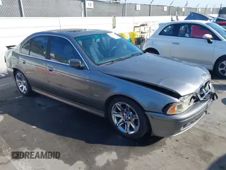 2002 BMW 5 Series 525iA with VIN WBADT43462GY44095, listed as a IAAI auction lot 41719094 with 1 mi miles. Bid and sale history available at carsss.com. Image 1.