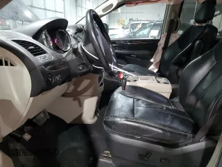 2014 Chrysler Town & Country Limited with VIN 2C4RC1GG9ER156039, listed as a Copart auction lot 88403185 with 111,663 mi miles and Salvage Title. Bid and sale history available at DreamBid. Image 7.