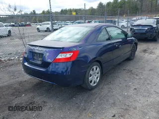 2007 Honda Civic Cpe LX with VIN 2HGFG12627H502786, listed as a IAAI auction lot 41875135 with 137,039 mi miles. Bid and sale history available at carsss.com. Image 4.