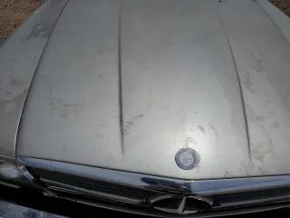 1987 Mercedes-Benz 560 SL z VIN WDBBA48D0HA061731, wystawiony jako Copart lot #56622425 z przebiegiem 121 214 mil mil oraz Czysty tytuł • Clean title. Historia ofert i sprzedaży dostępna na DreamBid. Obrazek 11.