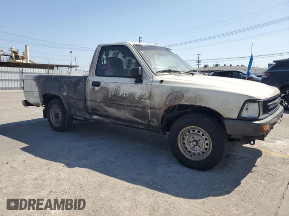 1989 Toyota Pickup с VIN JT4RN81R4K0003524, выставлен на аукционе Copart как лот 56073845 с пробегом 153 704 миль миль и Чистый • Clean title. История ставок и продаж доступна на DreamBid. Изображение 4.
