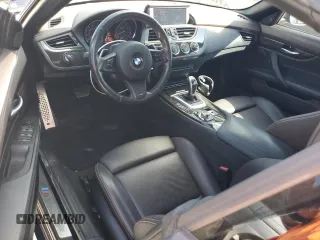 2013 BMW Z4 sDrive35i with VIN WBALM7C58DE385458, listed as a Copart auction lot 77959004 with 43,616 mi miles and Salvage Title. Bid and sale history available at carsss.com. Image 8.