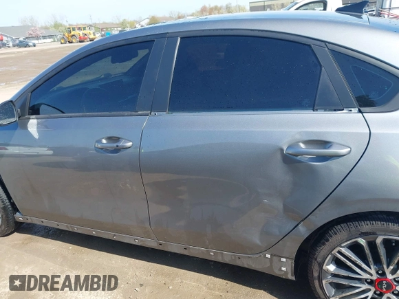 2022 Kia Forte GT with VIN 3KPF44AC6NE449955, listed as a IAAI auction lot 42104499 with 59,366 mi miles and . Bid and sale history available at carsss.com. Image 15.