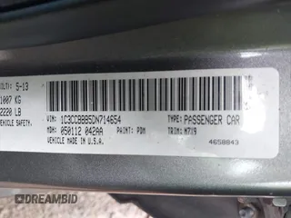 2013 Chrysler 200 Touring z VIN 1C3CCBBB5DN714654, wystawiony jako IAAI lot #42409300 z przebiegiem 177 498 mil mil oraz . Historia ofert i sprzedaży dostępna na DreamBid. Obrazek 9.