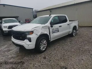2022 Chevrolet Silverado 1500 Custom with VIN 1GCPABEK2NZ584597, listed as a Copart auction lot 42118715 with 113,757 mi miles and Salvage Title. Bid and sale history available at DreamBid. Image 10.