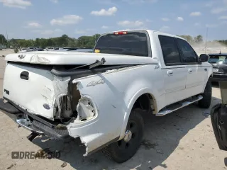 2002 Ford F-150 XLT with VIN 1FTRW08642KD07239, listed as a Copart auction lot 67680504 with 0 mi miles and Salvage Title. Bid and sale history available at carsss.com. Image 3.