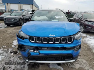 2024 Jeep Compass Limited with VIN 3C4NJDCN7RT602461, listed as a Copart auction lot 44911585 with 14,727 mi miles and Salvage Title. Bid and sale history available at carsss.com. Image 5.