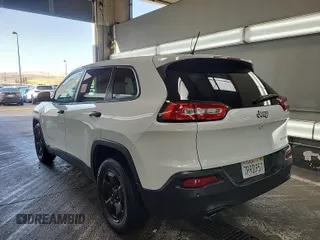 2016 Jeep Cherokee Sport z VIN 1C4PJLAB2GW354879, wystawiony jako IAAI lot #42714225 z przebiegiem 119 464 mil mil oraz . Historia ofert i sprzedaży dostępna na DreamBid. Obrazek 57.