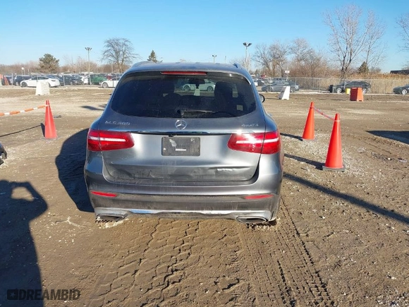 2019 Mercedes-Benz GLC with VIN WDC0G4KB6KV195734, listed as a IAAI auction lot 41666697 with NaN miles. Bid and sale history available at carsss.com. Image 17.