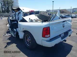 2014 Ram 1500 Express z VIN 1C6RR6FT7ES429351, wystawiony jako IAAI lot #42261164 z przebiegiem Nie podano mil oraz . Historia ofert i sprzedaży dostępna na DreamBid. Obrazek 3.