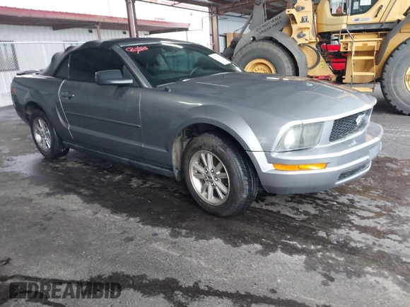 2007 Ford Mustang Deluxe with VIN 1ZVFT84N375264491, listed as a IAAI auction lot 41946983 with 196,314 mi miles and . Bid and sale history available at carsss.com. Image 1.