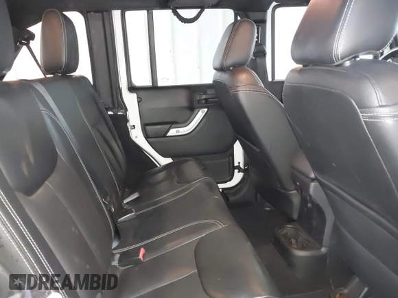 2016 Jeep Wrangler Unlimited Rubicon with VIN 1C4HJWFG4GL127379, listed as a IAAI auction lot 41732688 with 110,193 mi miles. Bid and sale history available at carsss.com. Image 8.