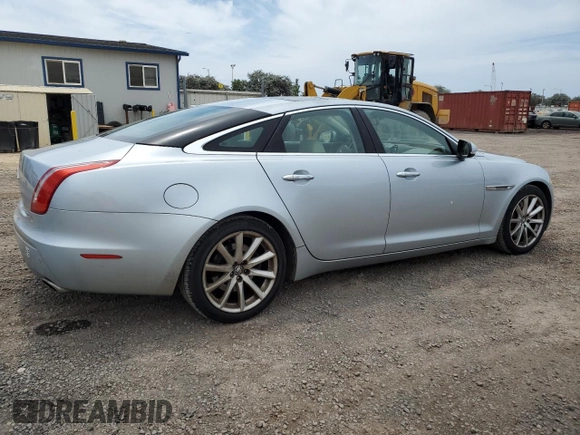 2011 Jaguar XJ with VIN SAJWA1CB9BLV05595, listed as a Copart auction lot 54947855 with 39,516 mi miles and Salvage title. Bid and sale history available at DreamBid. Image 3.