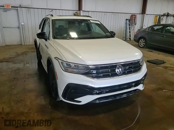 2022 Volkswagen Tiguan SE R-Line Black z VIN 3VV8B7AX3NM092731, wystawiony jako Copart lot #63430355 z przebiegiem 23 435 mil mil oraz Szkoda całkowita • Salvage title. Historia ofert i sprzedaży dostępna na DreamBid. Obrazek 15.