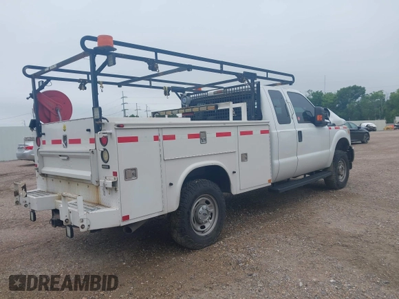 2015 Ford F-250 XL с VIN 1FD7X2B6XFEB07605, выставлен на аукционе IAAI как лот 42160604 с пробегом Не указан миль и . История ставок и продаж доступна на DreamBid. Изображение 4.