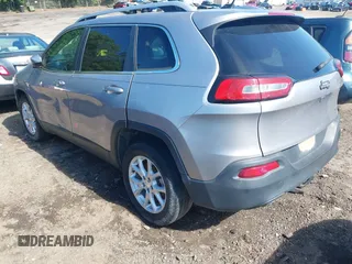 2018 Jeep Cherokee Latitude with VIN 1C4PJLCB4JD612058, listed as a IAAI auction lot 42176036 with 162,153 mi miles and . Bid and sale history available at DreamBid. Image 3.