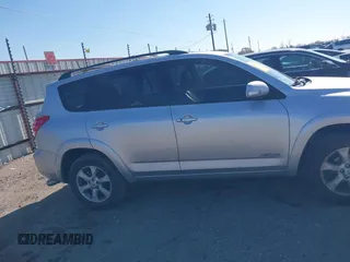 2012 Toyota RAV4 Limited with VIN 2T3YF4DV6CW127477, listed as a IAAI auction lot 41388969 with 208,087 mi miles. Bid and sale history available at carsss.com. Image 13.
