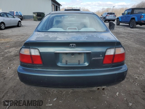 1996 Honda Accord Value with VIN 1HGCD5699TA207734, listed as a Copart auction lot 45049365 with 269,491 mi miles and Salvage Title. Bid and sale history available at DreamBid. Image 6.