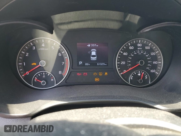 2020 Kia Optima LX z VIN 5XXGT4L33LG412225, wystawiony jako Copart lot #55460765 z przebiegiem 61 029 mil mil oraz Szkoda całkowita • Salvage title. Historia ofert i sprzedaży dostępna na DreamBid. Obrazek 9.