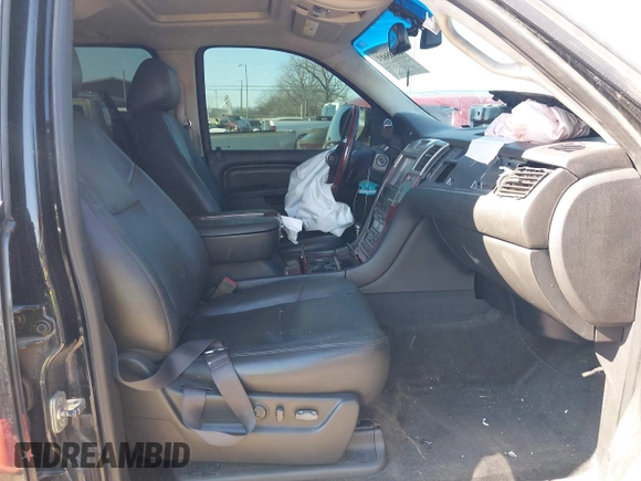 2013 Cadillac Escalade ESV Luxury with VIN 1GYS3HEF4DR156436, listed as a IAAI auction lot 41485801 with 179,010 mi miles and . Bid and sale history available at DreamBid. Image 5.
