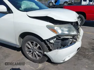 2016 Nissan Pathfinder Platinum with VIN 5N1AR2MM2GC643957, listed as a IAAI auction lot 41650970 with 165,177 mi miles. Bid and sale history available at carsss.com. Image 18.
