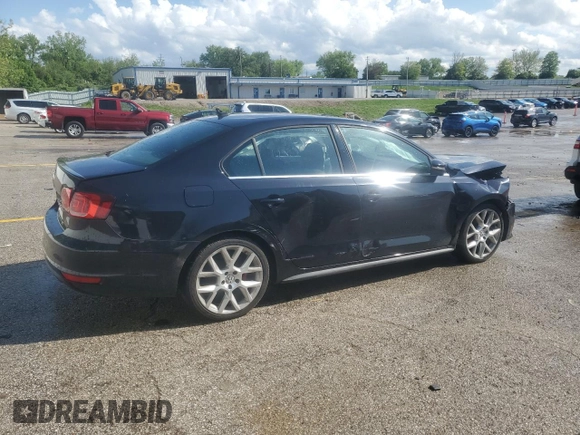 2014 Volkswagen Jetta GLI Edition 30 с VIN 3VW4S7AJ1EM311076, выставлен на аукционе Copart как лот 55305175 с пробегом 70 785 миль миль и Списание • Salvage title. История ставок и продаж доступна на DreamBid. Изображение 3.
