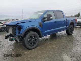 2022 Ford F-150 XL with VIN 1FTFW1E57NKD84700, listed as a Copart auction lot 84911824 with 30,300 mi miles and Salvage Title. Bid and sale history available at carsss.com. Image 1.