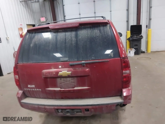 2013 Chevrolet Suburban LT with VIN 1GNSKJE76DR222890, listed as a IAAI auction lot 41698835 with 288,835 mi miles. Bid and sale history available at carsss.com. Image 17.