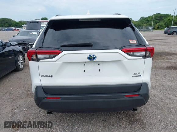 2022 Toyota RAV4 Hybrid XLE z VIN 4T3RWRFV4NU080211, wystawiony jako IAAI lot #42399810 z przebiegiem 101 205 mil mil oraz . Historia ofert i sprzedaży dostępna na DreamBid. Obrazek 16.