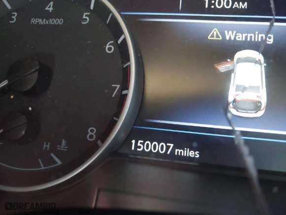 2017 Nissan Maxima Platinum with VIN 1N4AA6AP4HC412504, listed as a IAAI auction lot 41251614 with 150,007 mi miles. Bid and sale history available at carsss.com. Image 7.