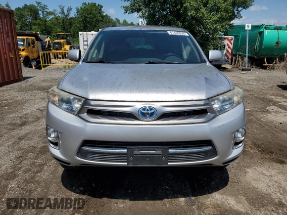 2013 Toyota Highlander Limited with VIN JTEDC3EH1D2018036, listed as a Copart auction lot 61430925 with 153,391 mi miles and Salvage title. Bid and sale history available at DreamBid. Image 5.