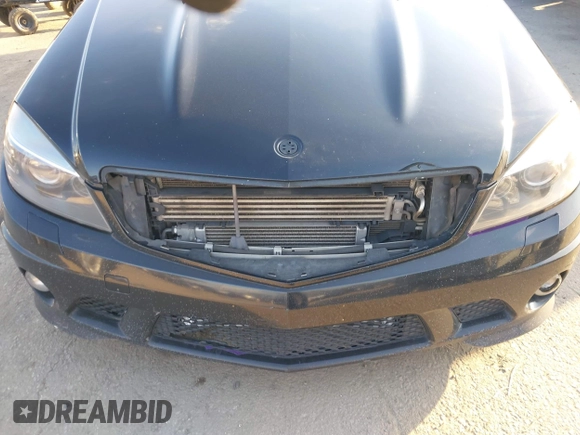 2009 Mercedes-Benz C 63 AMG with VIN WDDGF77X39F231287, listed as a IAAI auction lot 41556195 with 173,471 mi miles and . Bid and sale history available at DreamBid. Image 18.