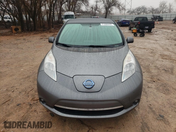 2015 Nissan LEAF SV with VIN 1N4AZ0CPXFC330745, listed as a Copart auction lot 71260442 with 77,152 mi miles. Bid and sale history available at carsss.com. Image 5.