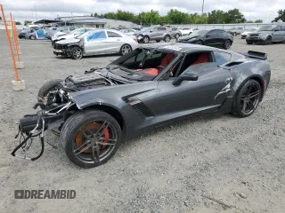 2018 Chevrolet Corvette Z06 2LZ z VIN 1G1YS2D64J5600282, wystawiony jako Copart lot #56250545 z przebiegiem Nie podano mil oraz Szkoda całkowita • Salvage title. Historia ofert i sprzedaży dostępna na DreamBid. Obrazek 1.