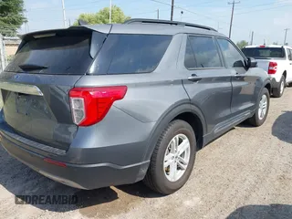 2024 Ford Explorer XLT z VIN 1FMSK7DHXRGA36466, wystawiony jako IAAI lot #42077049 z przebiegiem 8 634 mil mil oraz . Historia ofert i sprzedaży dostępna na DreamBid. Obrazek 4.