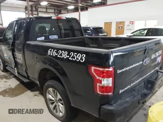 2018 Ford F-150 XL z VIN 1FTEX1EP8JFA84774, wystawiony jako IAAI lot #41253538 z przebiegiem 178 457 mil mil oraz . Historia ofert i sprzedaży dostępna na DreamBid. Obrazek 3.