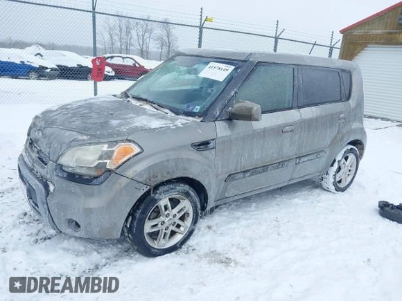 2010 Kia Soul + with VIN KNDJT2A23A7042047, listed as a IAAI auction lot 41578149 with 39,485 mi miles. Bid and sale history available at carsss.com. Image 17.