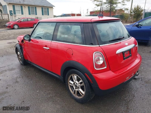 2013 MINI Cooper Hardtop with VIN WMWSU3C54DT371783, listed as a IAAI auction lot 41131978 with 130,053 mi miles. Bid and sale history available at carsss.com. Image 3.