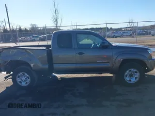 2009 Toyota Tacoma with VIN 5TEUU42N89Z650911, listed as a IAAI auction lot 41580270 with 178,669 mi miles. Bid and sale history available at carsss.com. Image 13.