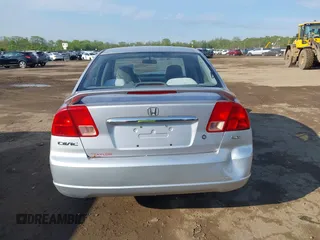 2001 Honda Civic LX z VIN 1HGES16551L050659, wystawiony jako IAAI lot #42203631 z przebiegiem 151 555 mil mil oraz . Historia ofert i sprzedaży dostępna na DreamBid. Obrazek 16.