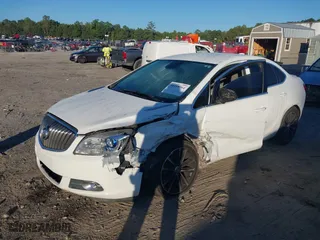 2016 Buick Verano Sport Touring with VIN 1G4PW5SK1G4165787, listed as a IAAI auction lot 40498964 with 157,000 mi miles. Bid and sale history available at carsss.com. Image 17.