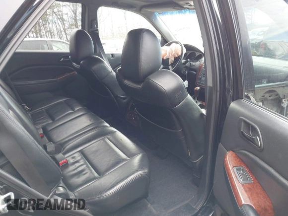 2005 Acura MDX with VIN 2HNYD18215H555605, listed as a IAAI auction lot 41351628 with 210,858 mi miles. Bid and sale history available at carsss.com. Image 8.