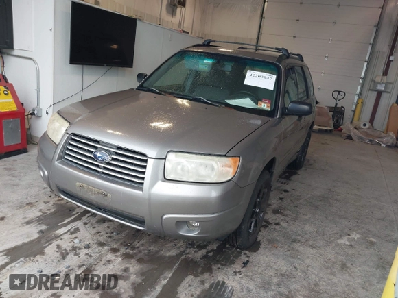 2006 Subaru Forester 2.5 X with VIN JF1SG63676H754312, listed as a IAAI auction lot 42203047 with 82,168 mi miles. Bid and sale history available at carsss.com. Image 2.