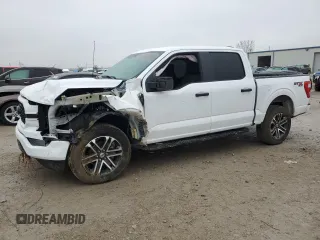 2023 Ford F-150 XL with VIN 1FTEW1EPXPKF33908, listed as a Copart auction lot 44173875 with 27,678 mi miles and Salvage Title. Bid and sale history available at carsss.com. Image 1.