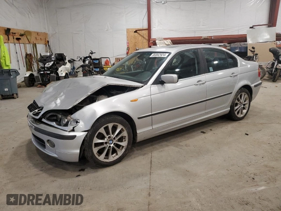 2004 BMW 3 Series 330xi with VIN WBAEW534X4PN31961, listed as a Copart auction lot 86862924 with 139,563 mi miles and Salvage Title. Bid and sale history available at carsss.com. Image 1.