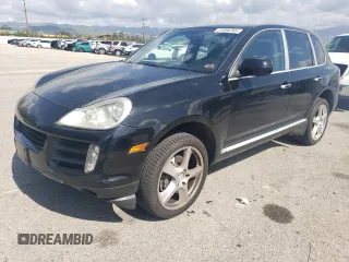 2010 Porsche Cayenne z VIN WP1AA2AP8ALA06572, wystawiony jako Copart lot #51096765 z przebiegiem 161 997 mil mil oraz Tytuł czysty. Historia ofert i sprzedaży dostępna na DreamBid. Obrazek 1.