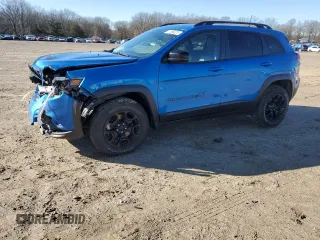 2022 Jeep Cherokee X with VIN 1C4PJMCX8ND531698, listed as a Copart auction lot 41386225 with 45,745 mi miles and Salvage Title. Bid and sale history available at carsss.com. Image 1.