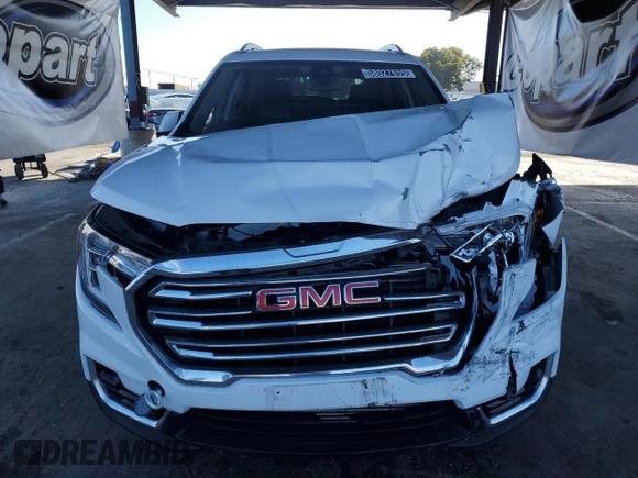 2024 GMC Terrain SLT with VIN 3GKALPEG2RL137990, listed as a Copart auction lot 58027655 with 35,567 mi miles and Salvage title. Bid and sale history available at DreamBid. Image 5.