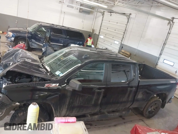 2022 Chevrolet Silverado 1500 Custom Trail Boss with VIN 3GCPDCED9NG512441, listed as a IAAI auction lot 41362293 with 31,303 mi miles and . Bid and sale history available at DreamBid. Image 15.