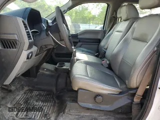 2017 Ford F-350 Platinum z VIN 1FT8W3B60HEC88640, wystawiony jako Copart lot #52675005 z przebiegiem 64 785 mil mil oraz Czysty tytuł • Clean title. Historia ofert i sprzedaży dostępna na DreamBid. Obrazek 7.